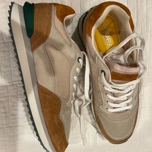 Hoff new, no box size 8 jogger